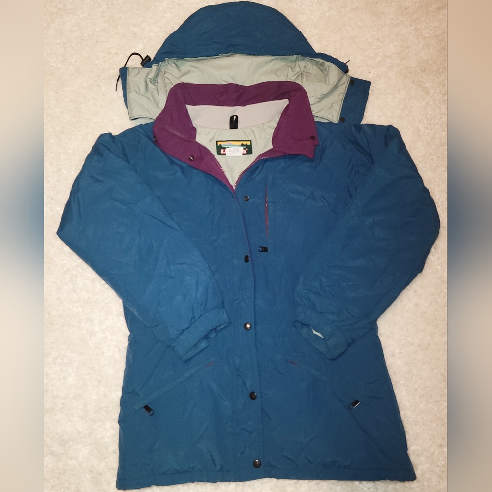L.L. Bean Blue Women's Parka with Purple Collar